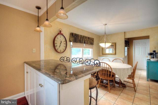 40 CRESTWOOD AVE, Blackwood, NJ 08012