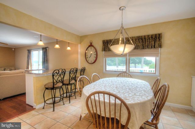 40 CRESTWOOD AVE, Blackwood, NJ 08012