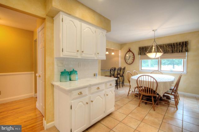 40 CRESTWOOD AVE, Blackwood, NJ 08012