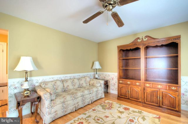 40 CRESTWOOD AVE, Blackwood, NJ 08012