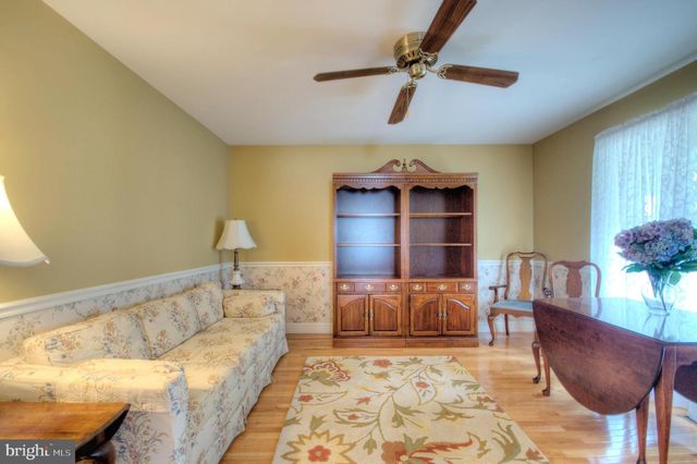 40 CRESTWOOD AVE, Blackwood, NJ 08012
