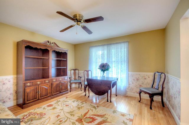 40 CRESTWOOD AVE, Blackwood, NJ 08012