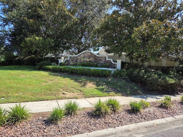 10308 PEBBLESTONE COURT, Leesburg, FL 34788