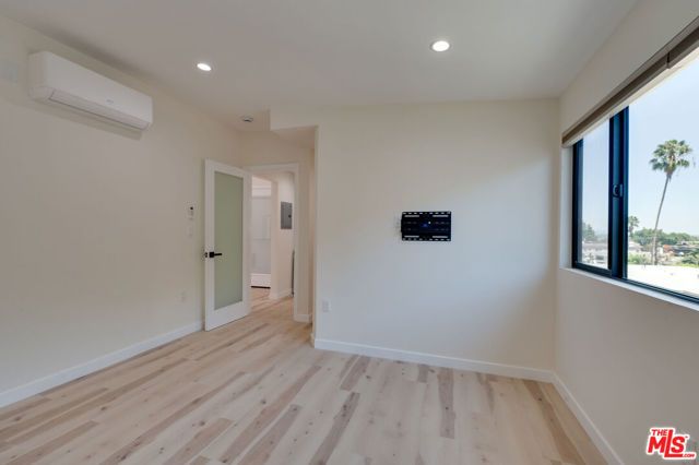 928 N San Vicente Boulevard 209, West Hollywood, CA 90069
