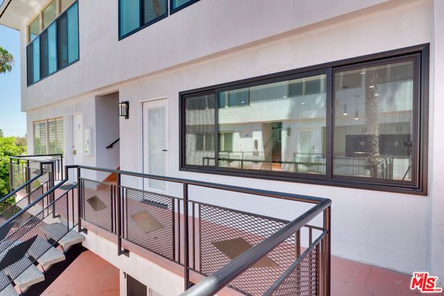 928 N San Vicente Boulevard 209, West Hollywood, CA 90069