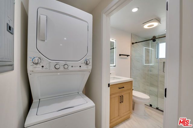 928 N San Vicente Boulevard 209, West Hollywood, CA 90069