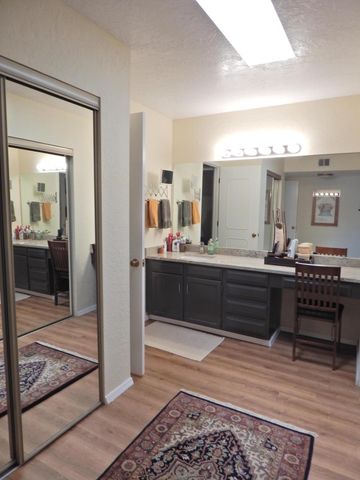 1605 Propps Street NE, Albuquerque, NM 87112