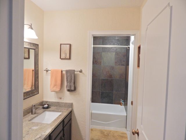 1605 Propps Street NE, Albuquerque, NM 87112