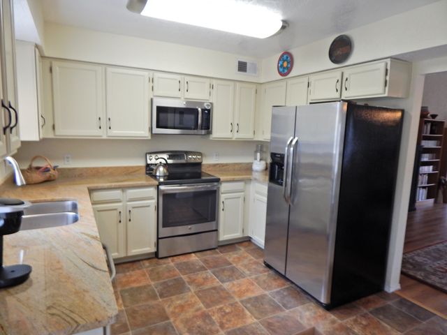 1605 Propps Street NE, Albuquerque, NM 87112