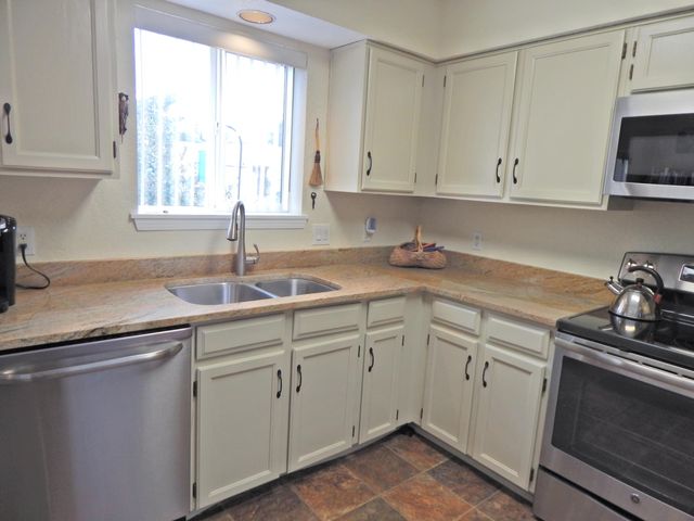 1605 Propps Street NE, Albuquerque, NM 87112