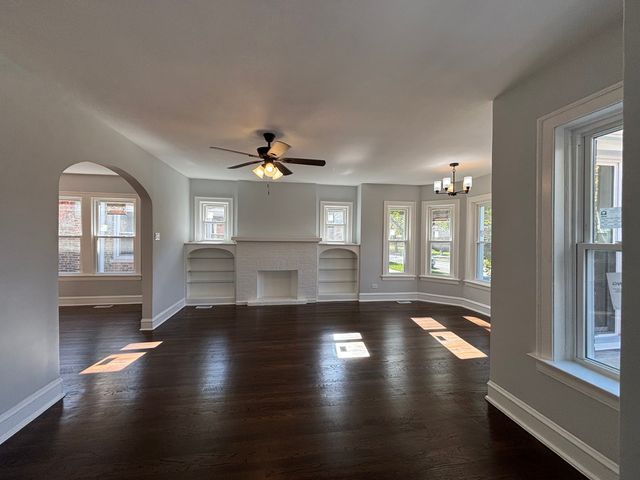 7745 S Luella Avenue, Chicago, IL 60649