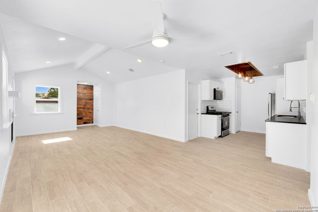 13734 Evanswood, San Antonio, TX 78233