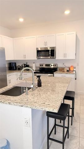 20761 NE 2nd Ct, Miami, FL 33179