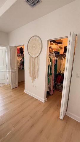 20761 NE 2nd Ct, Miami, FL 33179