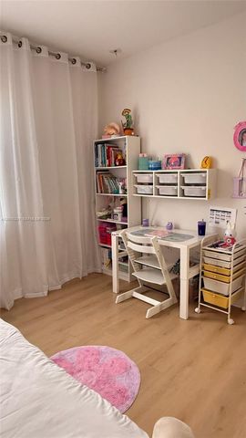 20761 NE 2nd Ct, Miami, FL 33179