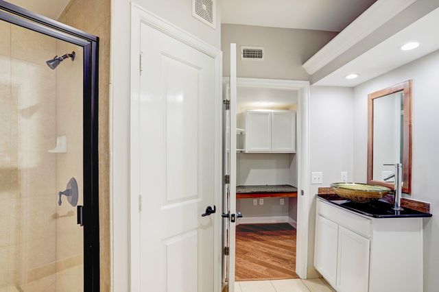 2203 Dorrington Street 306, Houston, TX 77030