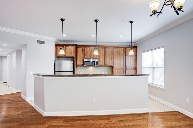 2203 Dorrington Street 306, Houston, TX 77030