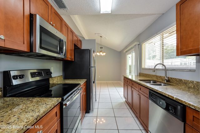 2097 Fallon Boulevard NE, Palm Bay, FL 32907