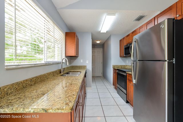 2097 Fallon Boulevard NE, Palm Bay, FL 32907