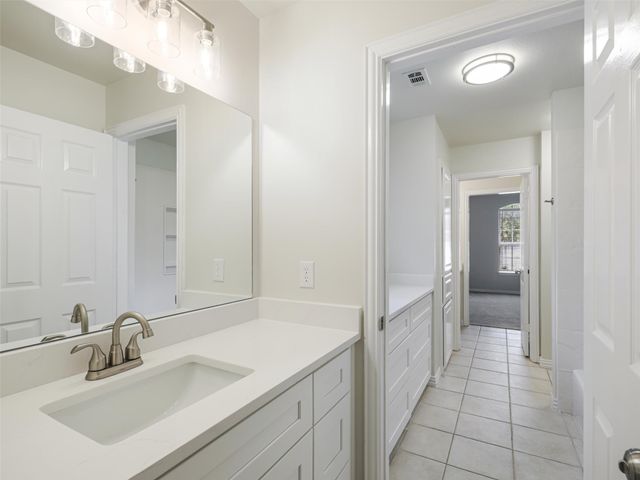 7798 Meadow Hill Drive, Frisco, TX 75033