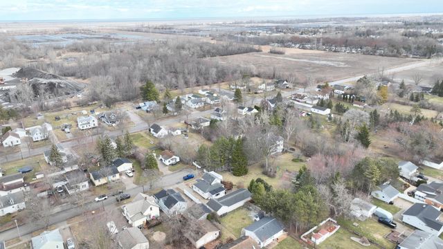 1908 Prairie Street, Essexville, MI 48732