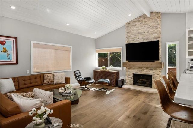 10 Petersburg, Irvine, CA 92620