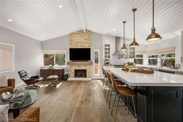 10 Petersburg, Irvine, CA 92620