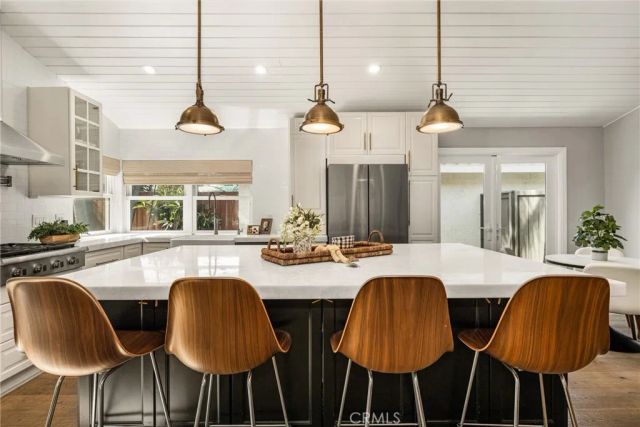 10 Petersburg, Irvine, CA 92620