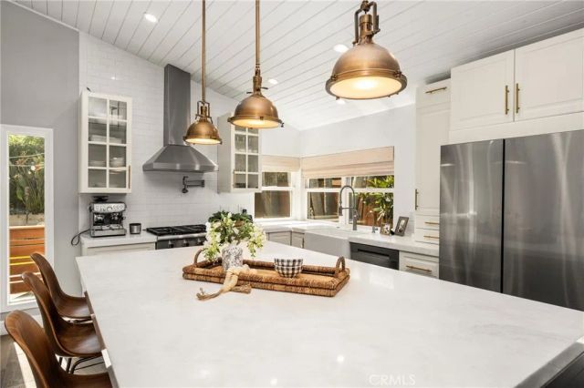 10 Petersburg, Irvine, CA 92620