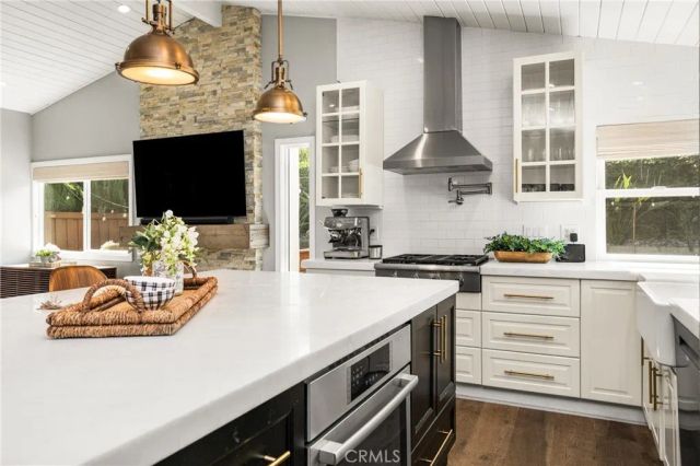 10 Petersburg, Irvine, CA 92620