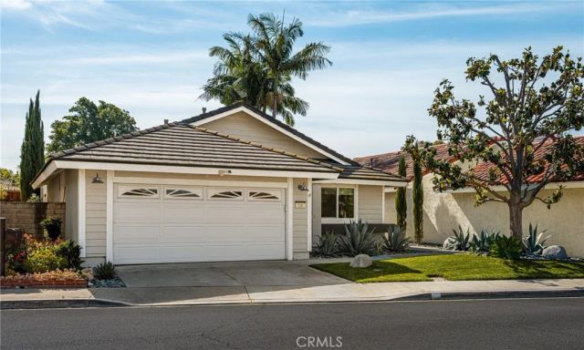 10 Petersburg, Irvine, CA 92620