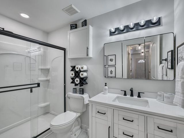 810 98th Avenue NW 106NW, Coon Rapids, MN 55433