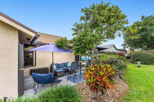 1370 NW 28th Avenue, Delray Beach, FL 33445