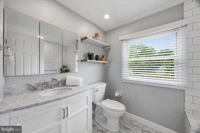 12127 LONG RIDGE LN, Bowie, MD 20715