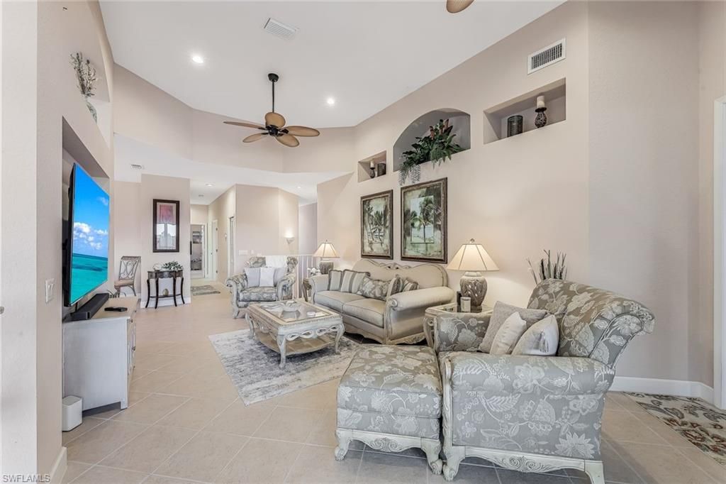 16580 Crownsbury WAY 202, FORT MYERS, FL 33908 — photo 3