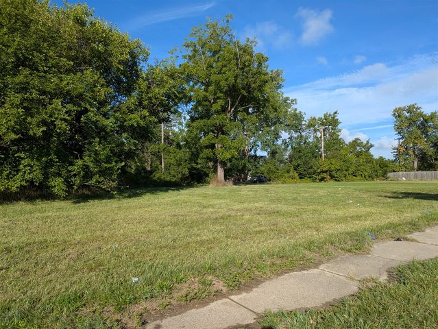 13541 Dequindre Street, Detroit, MI 48212