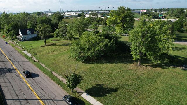 13541 Dequindre Street, Detroit, MI 48212