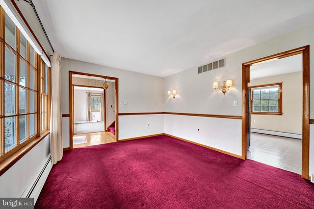 21 FABROW DR, Titusville, NJ 08560