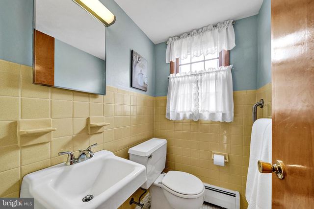 21 FABROW DR, Titusville, NJ 08560