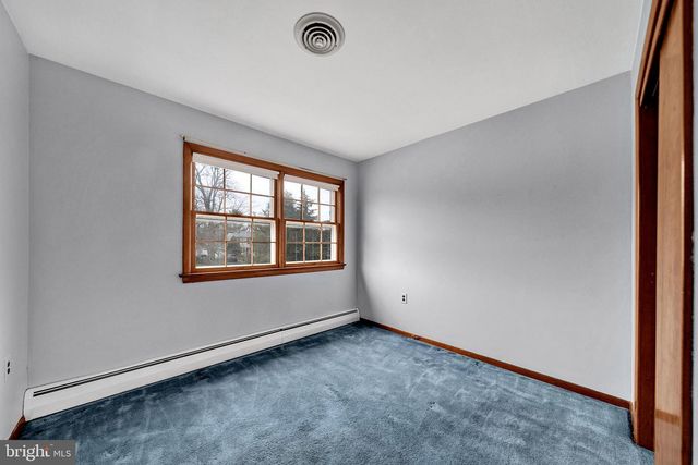 21 FABROW DR, Titusville, NJ 08560