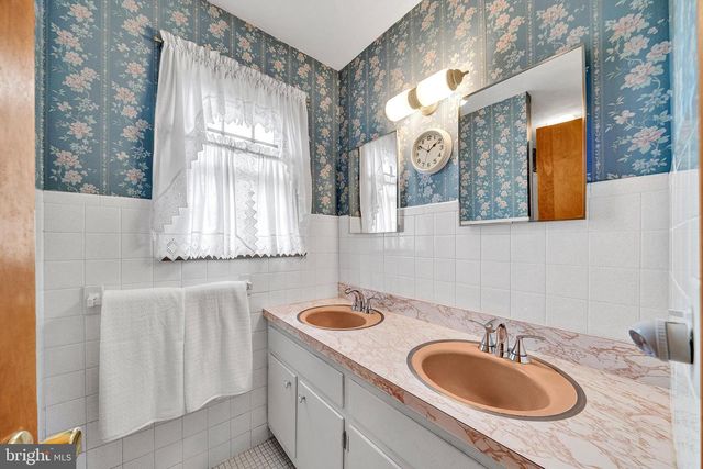 21 FABROW DR, Titusville, NJ 08560