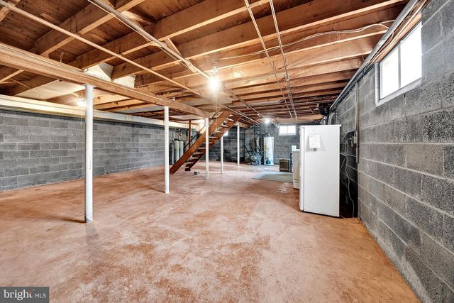 21 FABROW DR, Titusville, NJ 08560