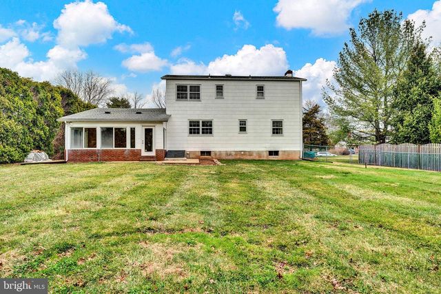 21 FABROW DR, Titusville, NJ 08560