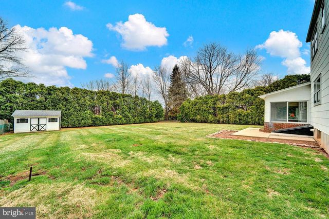 21 FABROW DR, Titusville, NJ 08560