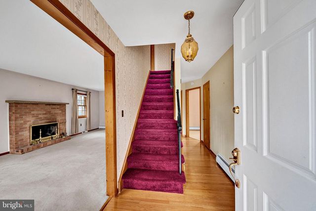 21 FABROW DR, Titusville, NJ 08560