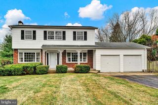 21 FABROW DR, Titusville, NJ 08560