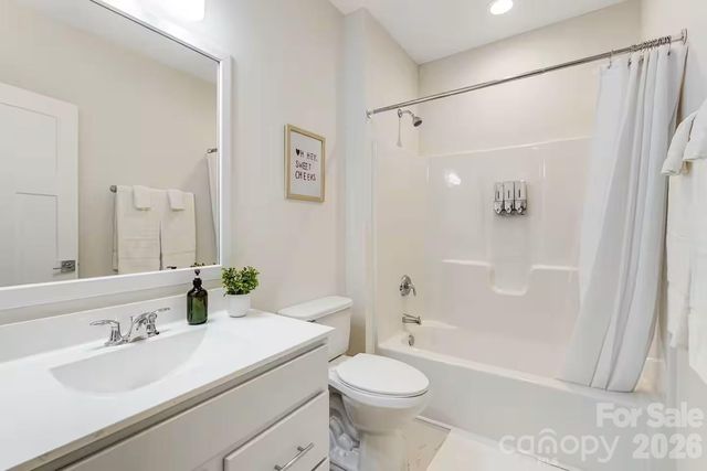 170 Cascade Ridge Road, Fairview, NC 28730