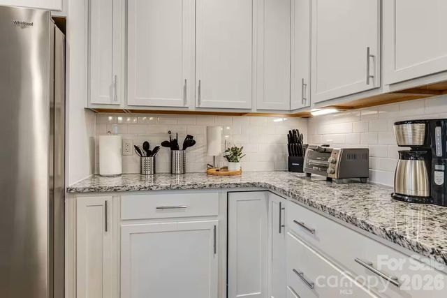 170 Cascade Ridge Road, Fairview, NC 28730