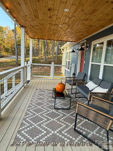 170 Cascade Ridge Road, Fairview, NC 28730