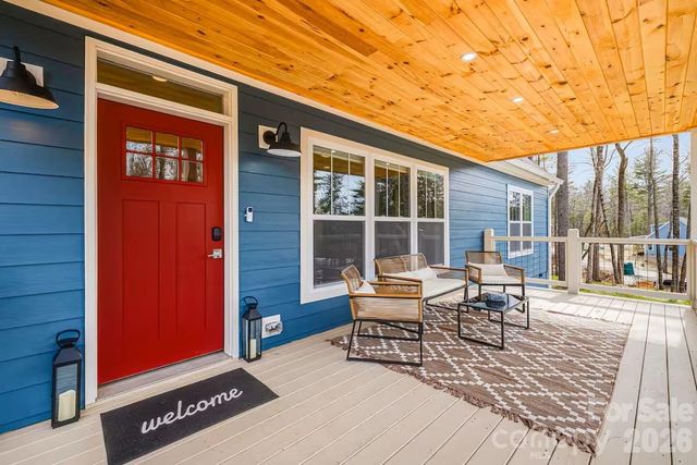 170 Cascade Ridge Road, Fairview, NC 28730